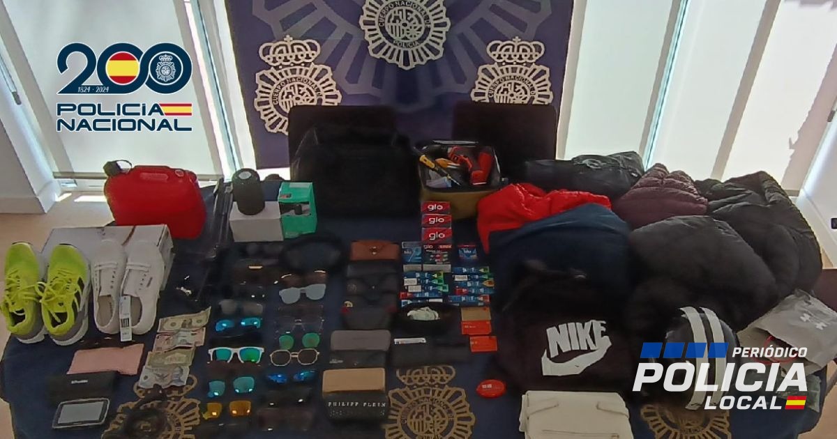 La Policía Local detiene en Málaga a dos personas con 6.170 euros y numerosos objetos sospechosos
