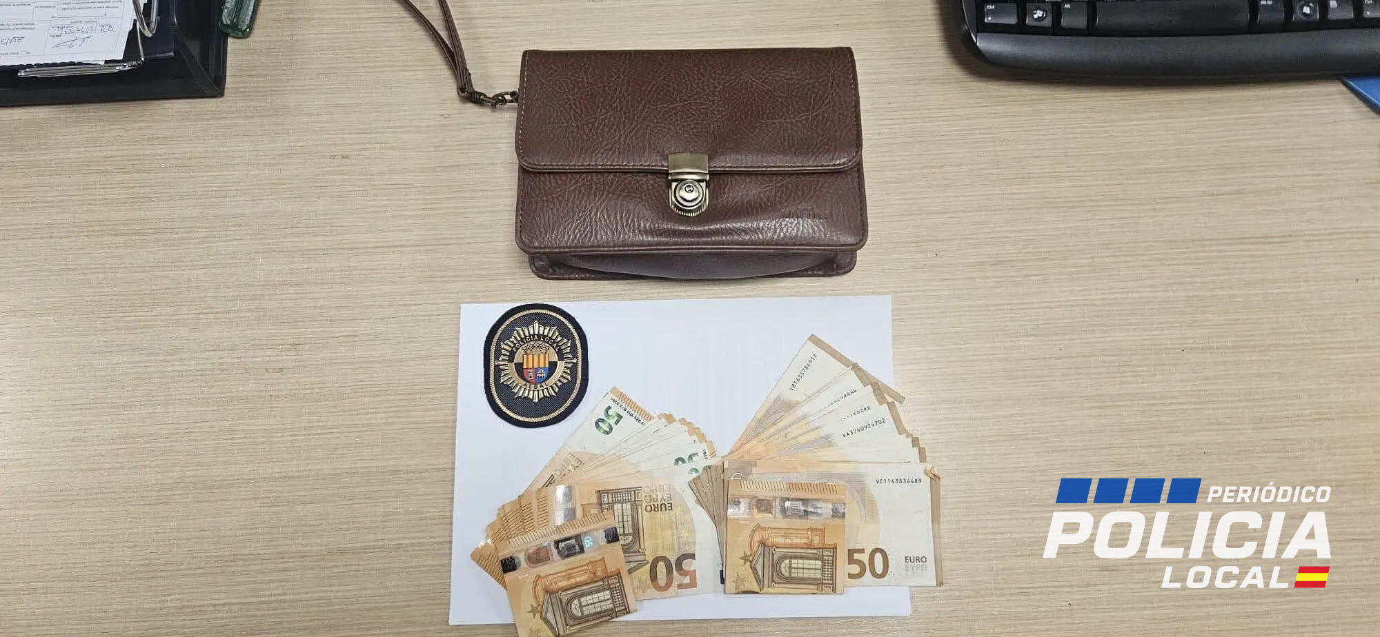 Un vecino de Albal encuentra un bolso con 2.000 euros y lo entrega a la Policía Local