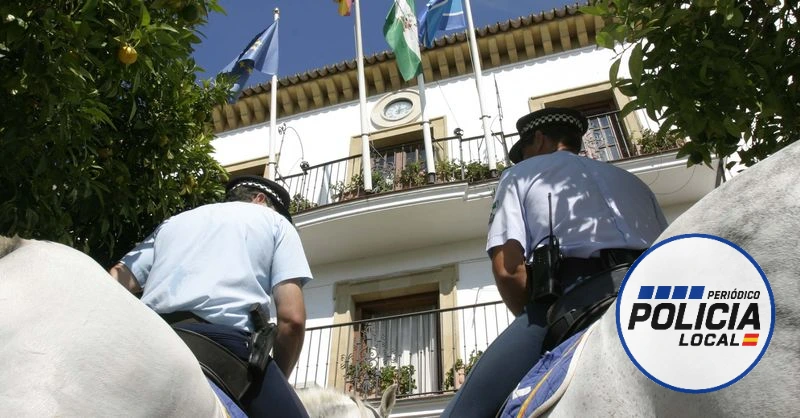 Una campaña de micromecenazgo busca garantizar la jubilación de cinco caballos de la Policía Local de Marbella