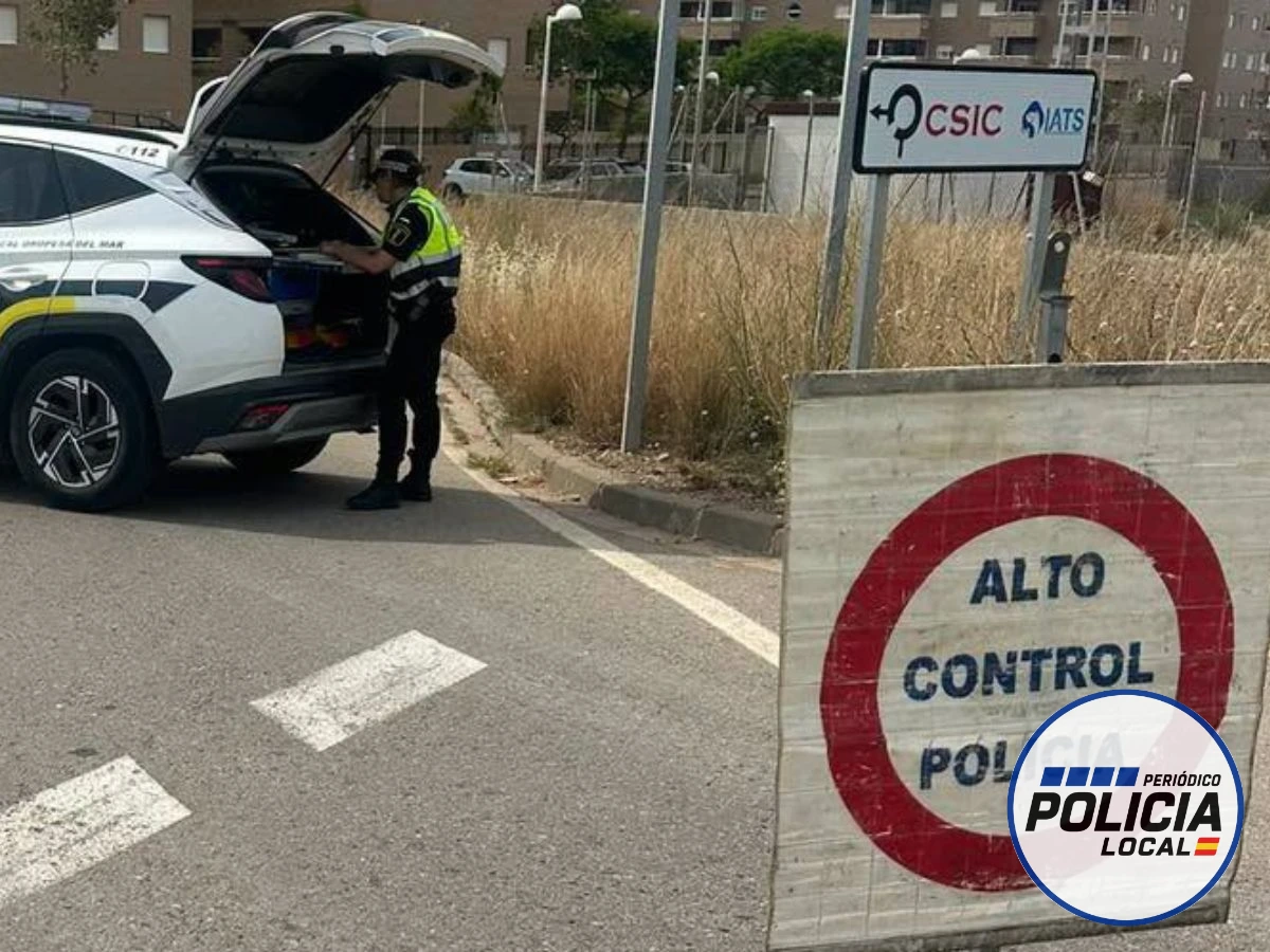 La Policía Local de Orpesa intensifica la campaña contra los taxis pirata en plena temporada turística