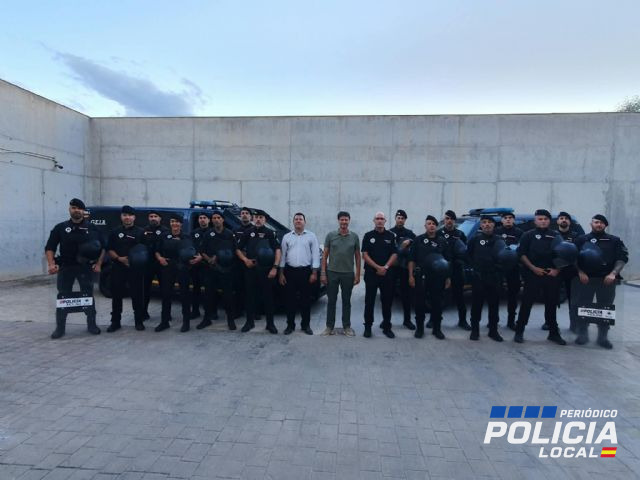 La Policía Local de Molina de Segura equipa al GEIR con nuevas armas no letales y un todoterreno