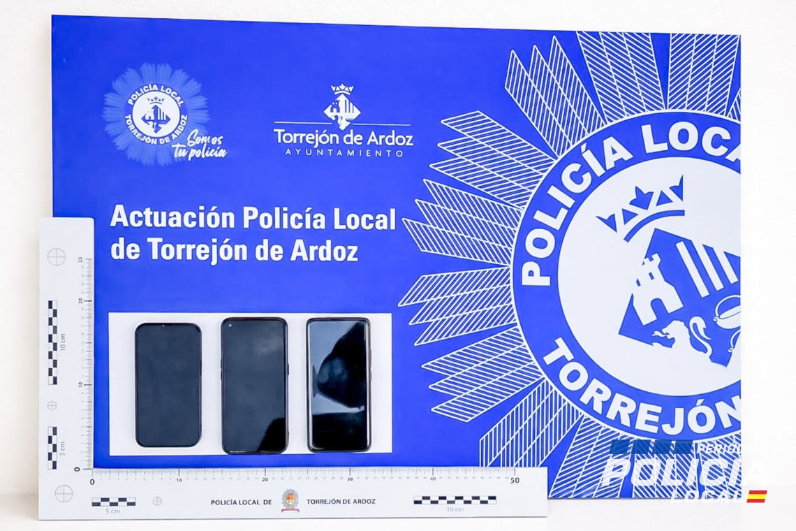 La Policía Local de Torrejón detiene a tres mujeres durante la vigilancia del mercadillo