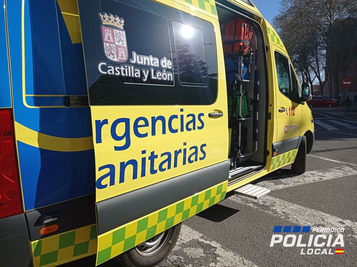 Un hombre herido tras salirse de la vía con su turismo en la CL-626 en Aguilar de Campoo