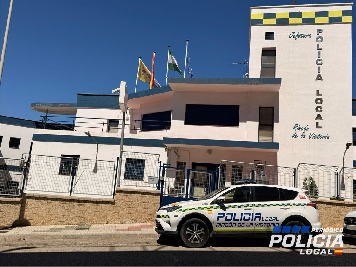 Rincón de la Victoria denuncia la sustracción de cuatro pistolas reglamentarias de la Jefatura de la Policía Local