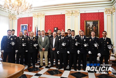 Trece nuevos agentes toman posesión en la Policía Local de Cuenca tras completar su formación