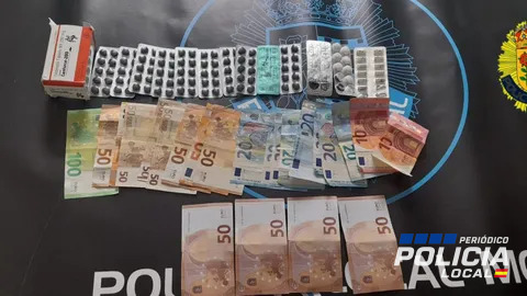 La Policía Local de Mos detiene a un conductor con 140 medicamentos no autorizados