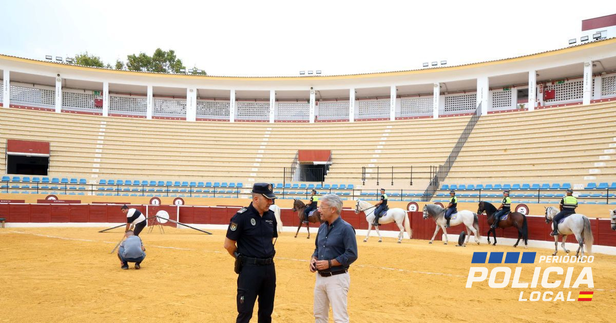 Marbella acerca el trabajo de la Policía Local a las familias con una jornada de puertas abiertas en la Plaza de Toros