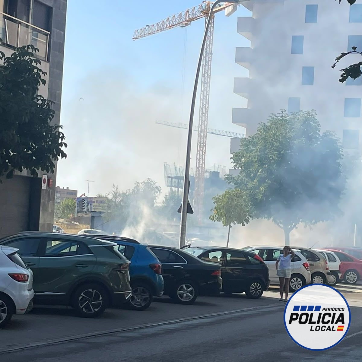 Un incendio en un solar del barrio leonés de La Lastra moviliza a la Policía Local