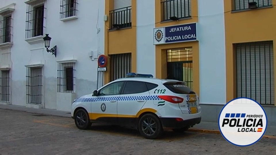 Dos conductores interceptados en Talavera la Real: uno casi duplica la tasa de alcohol y otro circula sin carné